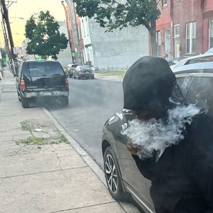 Meet your Posher, Glo